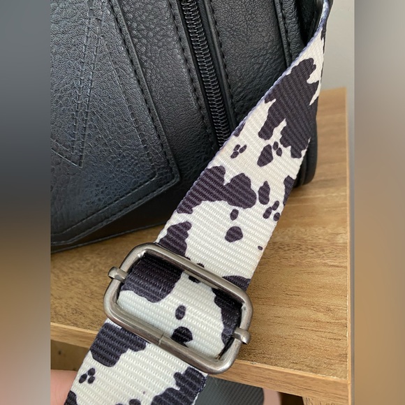 Wrangler Black and White two way Bag - Picture 12 of 15